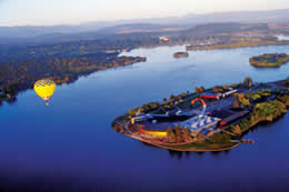 Ballooning over Lake Burley Griffith